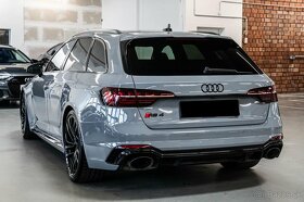 Audi RS4 Avant - 4