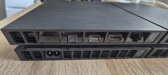 Playstation 4 - 4