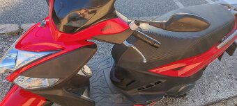 Kymco Agility 16+,objem125ccm + integr. prilba zdarma=cena - 4