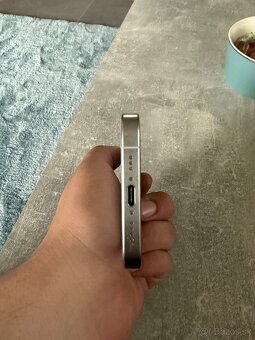 iPhone 15pro 128GB White - 4