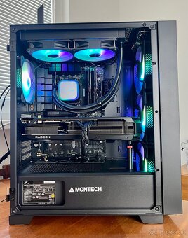 RX 9070XT/ Ryzen 7 9700x/32gb ddr5/1tb nvme - 4
