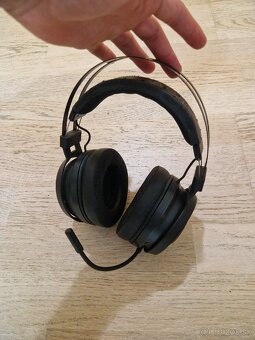 RAZER NARI ESSENTIAL - 4