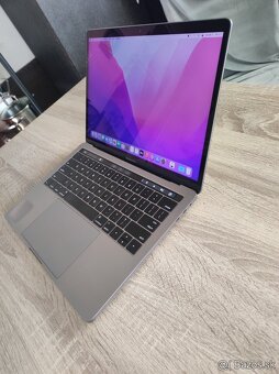MacBook Pro / 13inch 2016 / 16GB / 256GB - 4