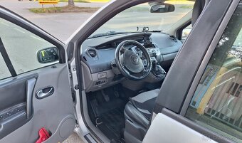Renault Scenic 2 - 4