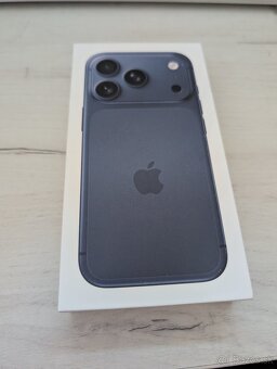 Iphone 17 PRO 256GB, deep blue - 4
