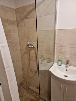 1,5  izb. byt v rodinnom dome blízko Prešova so záhradou - 4