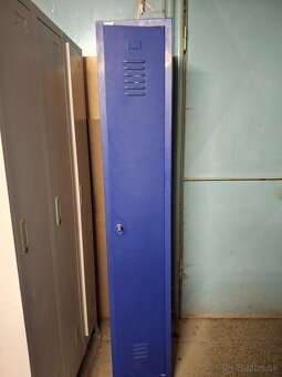 Plechová šatníková skriňa - 4