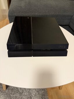 Playstation 4 1TB - 4
