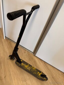 Freestyle kolobezka Spartan black Profi - 4
