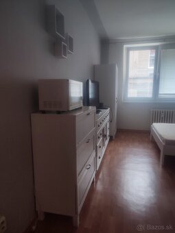 Na prenájom zariadená garsonka , Družba - 4