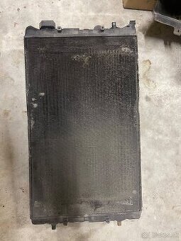 Predám chladič klimatizácie,radiator-chladic motora Octavia1 - 4
