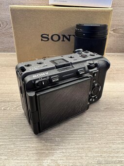 Sony FX30 + Sigma 16mm f1.4 - Zaruka 5.2028 - 4