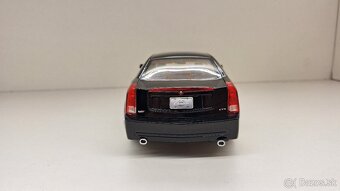 1:18 CADILLAC CTS-V - 4