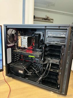 Predám výkonnú a tichú pracovnú stanicu - 4