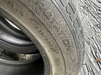 Zimné pneu  235/60R18 - 4