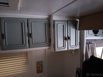 Obytné auto Bürstner - 4