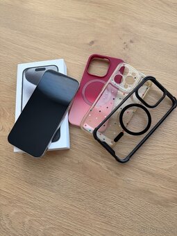 iPhone 15 pro 512 GB - 4