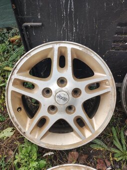 Elektróny JEEP r16 - 4