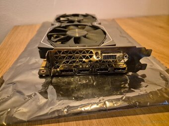 ZOTAC GeForce GTX 1070 Mini - 4