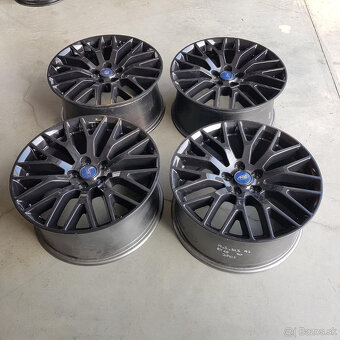 Ford Mustang disky 5x114,3 R19 9J ET45 - 4
