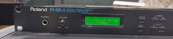 Roland R8M - 4