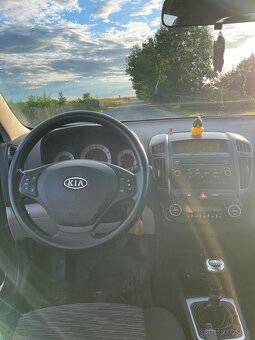KIA Ceed 1.4i 80kw 2009 - 4