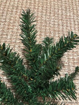 Vianočný stromček - 4