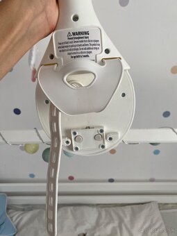 Kolotoč nad postieľku - 4