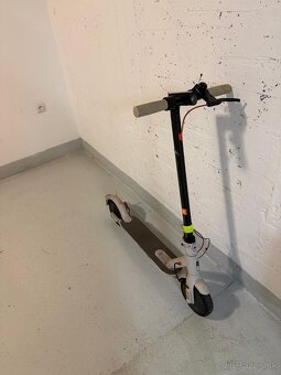 Mi Elektric Scooter 3 - 4