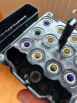 Riadiaca jednotka ABS 1K0 907 379 AE - 4