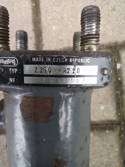 Predám servoriadenie - 4