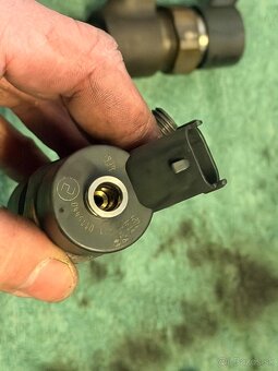 Vstrekovače Bosch 0445110119 - 4