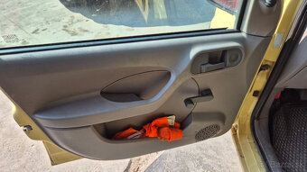 Fiat Panda 1,1i 40kw - 4