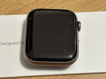 Apple Watch Series 5 Nike+ - 4