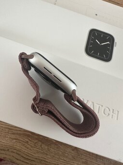 Apple watch 5 - 4