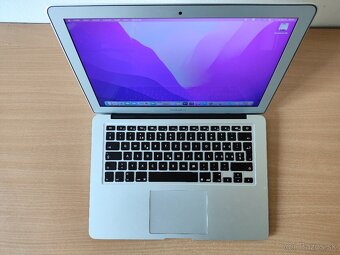 MacBook Air 2017 | i5 • 8GB • 128GB SSD - 4