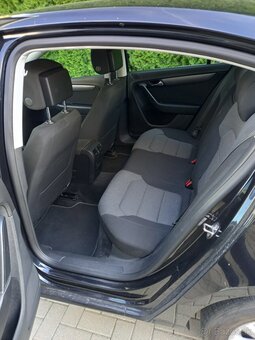 Predám volkswagen passat B7 - 4
