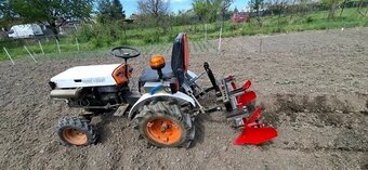 Kubota b5000 - 4