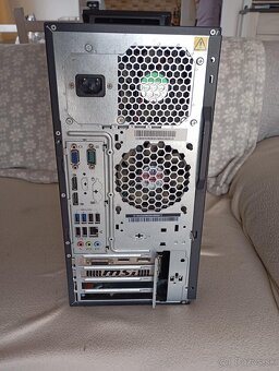 Herný počítač Lenovo ThinkCentre - 4