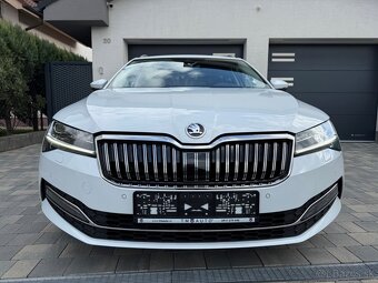 Škoda Superb Combi 2.0 TDI DSG SCR Premium Edition - 4