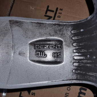 DEZENT disky 5x120 R17 7,5J ET35 - 4
