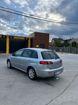 Fiat Croma 2,2 16v klima r.v.2005 - 4