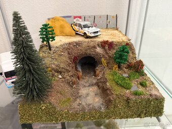 Modely 1:43 a vitriny - 4