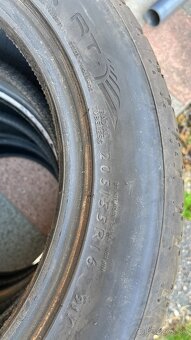 Letné pneu 205/55 r26 - 4