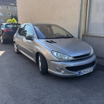 Peugeot 206 - 4