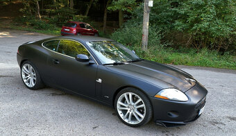 Jaguar XK - 4