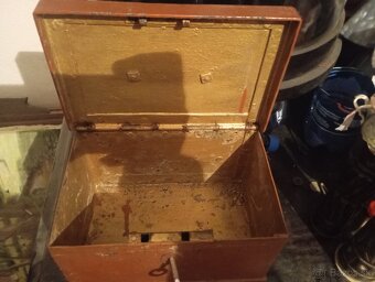 Predám starí trezor - 4