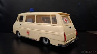 Predám skoda 1203 sanitka - 4