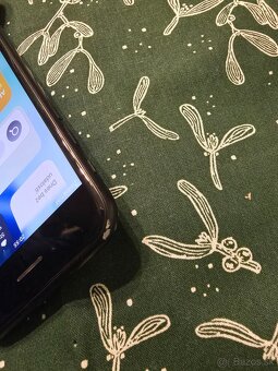 Iphone se 2020 volny v dobrom stave plne funkčný má znaky po - 4