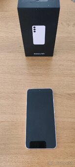 Samsung Galaxy s23 256GB - 4